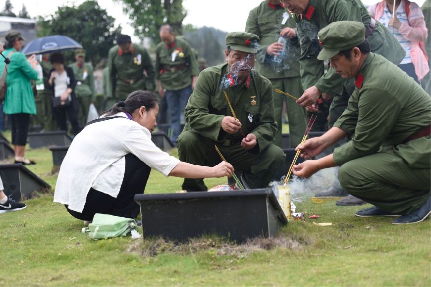 农村参战老兵最新消息,“最新动态：昔日农村战场英雄的近况揭晓”